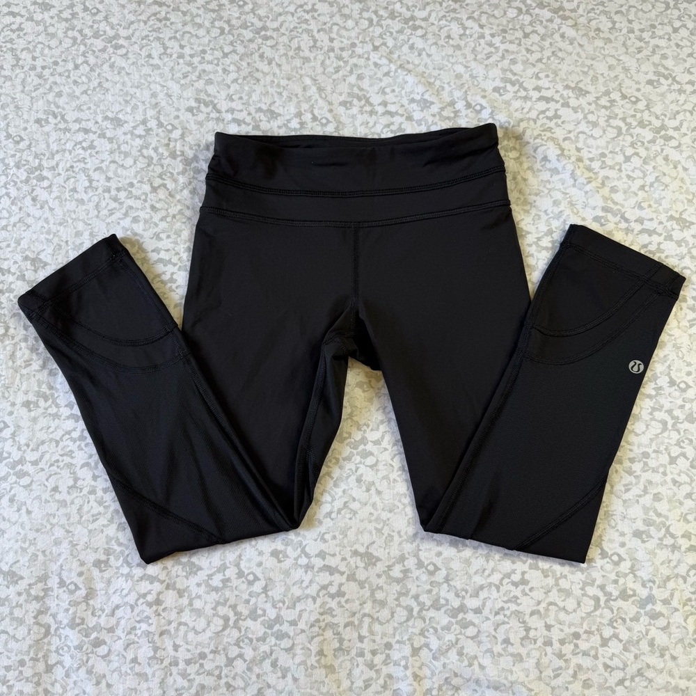 Lululemon Womens Black Cropped Athletic Workout Pants Size 2 - Picture 1 of 14